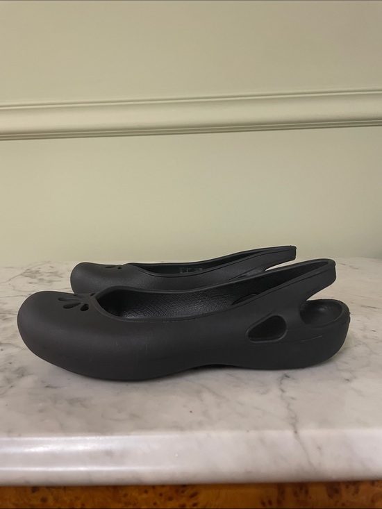 CROCS Shoes - CROCS Women's Black Slingback Flats